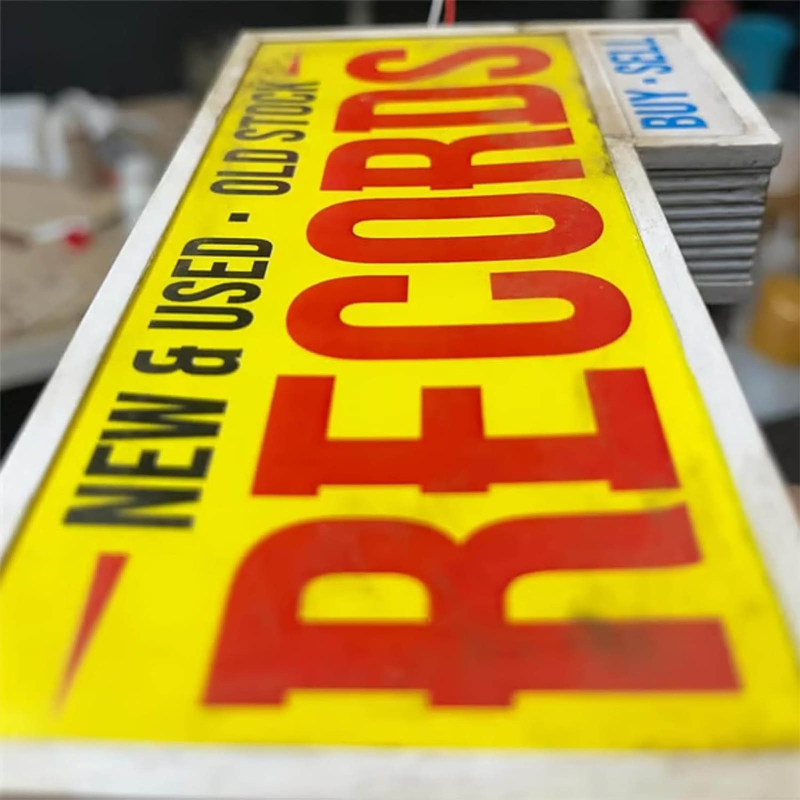 Retro Record Store Wall Light  - Lighting Decor Store avis et prix