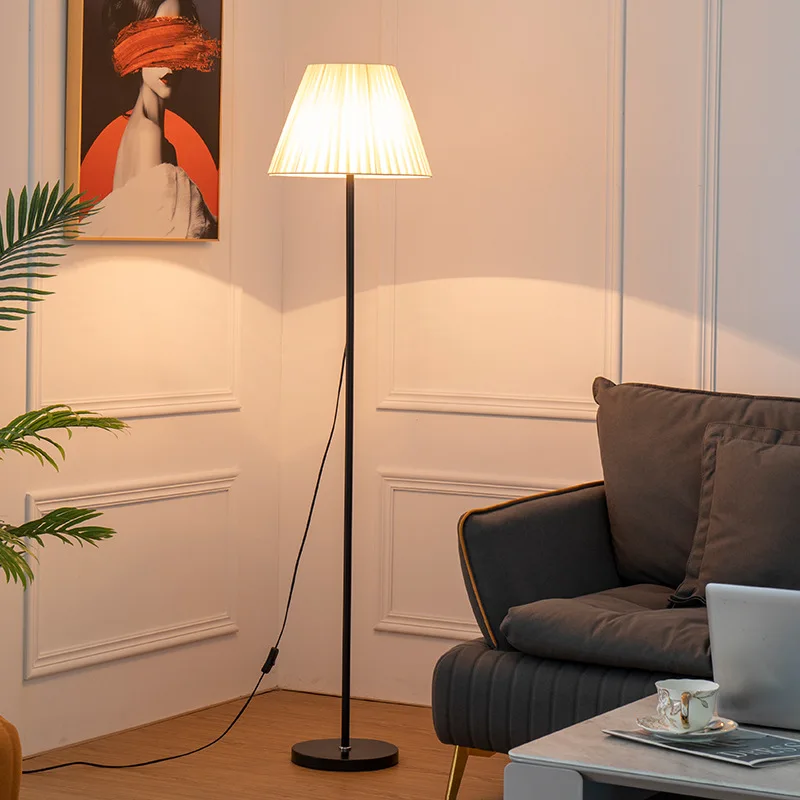 Retro Pleated Floor Stand Lamp - Floor Lamp Tripod avis et prix