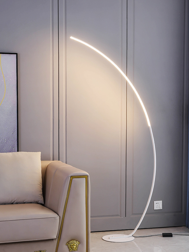 Nordic LED Corner Light  Floor - Floor Lamp Tripod avis et prix
